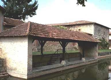 gers, gascognie, le lavoir, cologne gers, gascognie, le lavoir, cologne